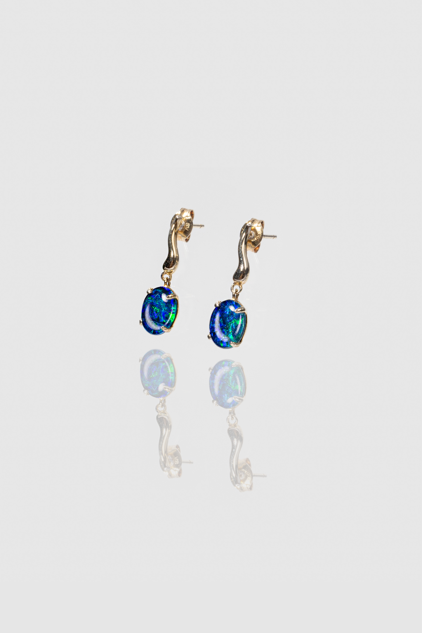 Aplombe Earrings