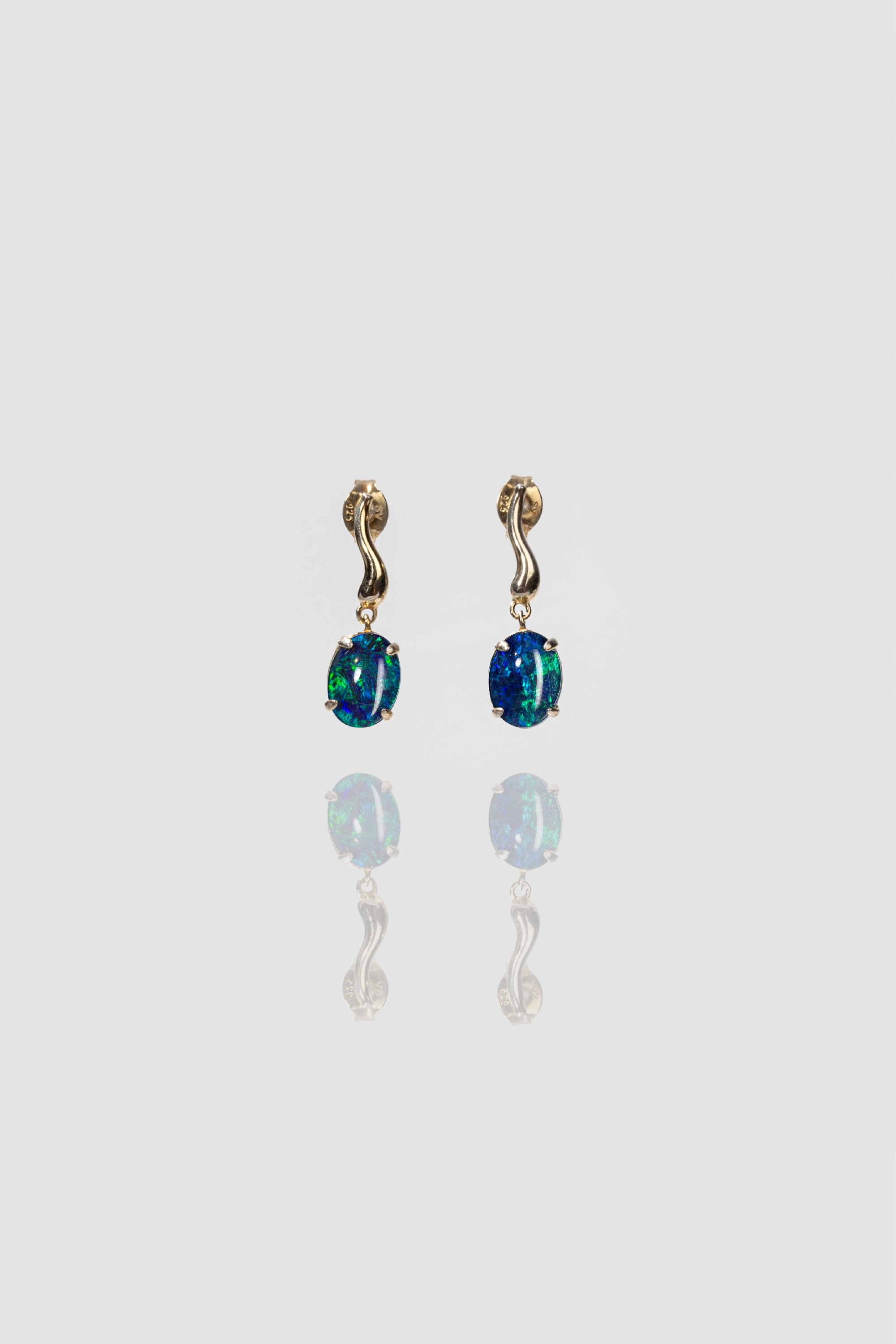 Aplombe Earrings