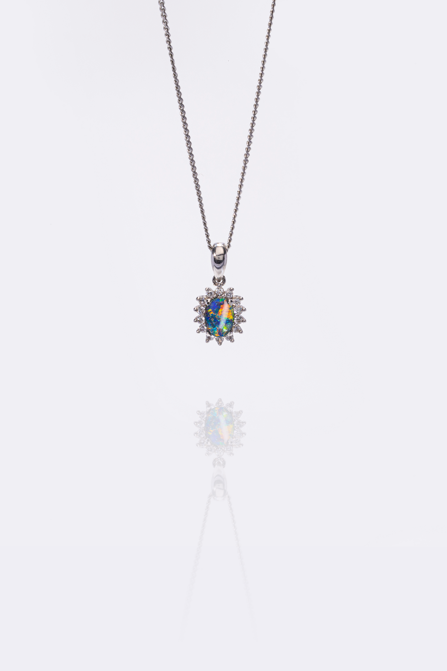 Roye Pendant