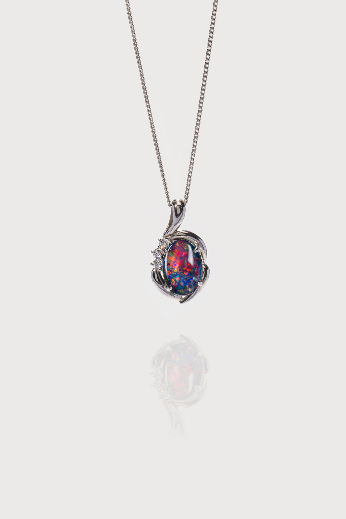 Orbune Pendant