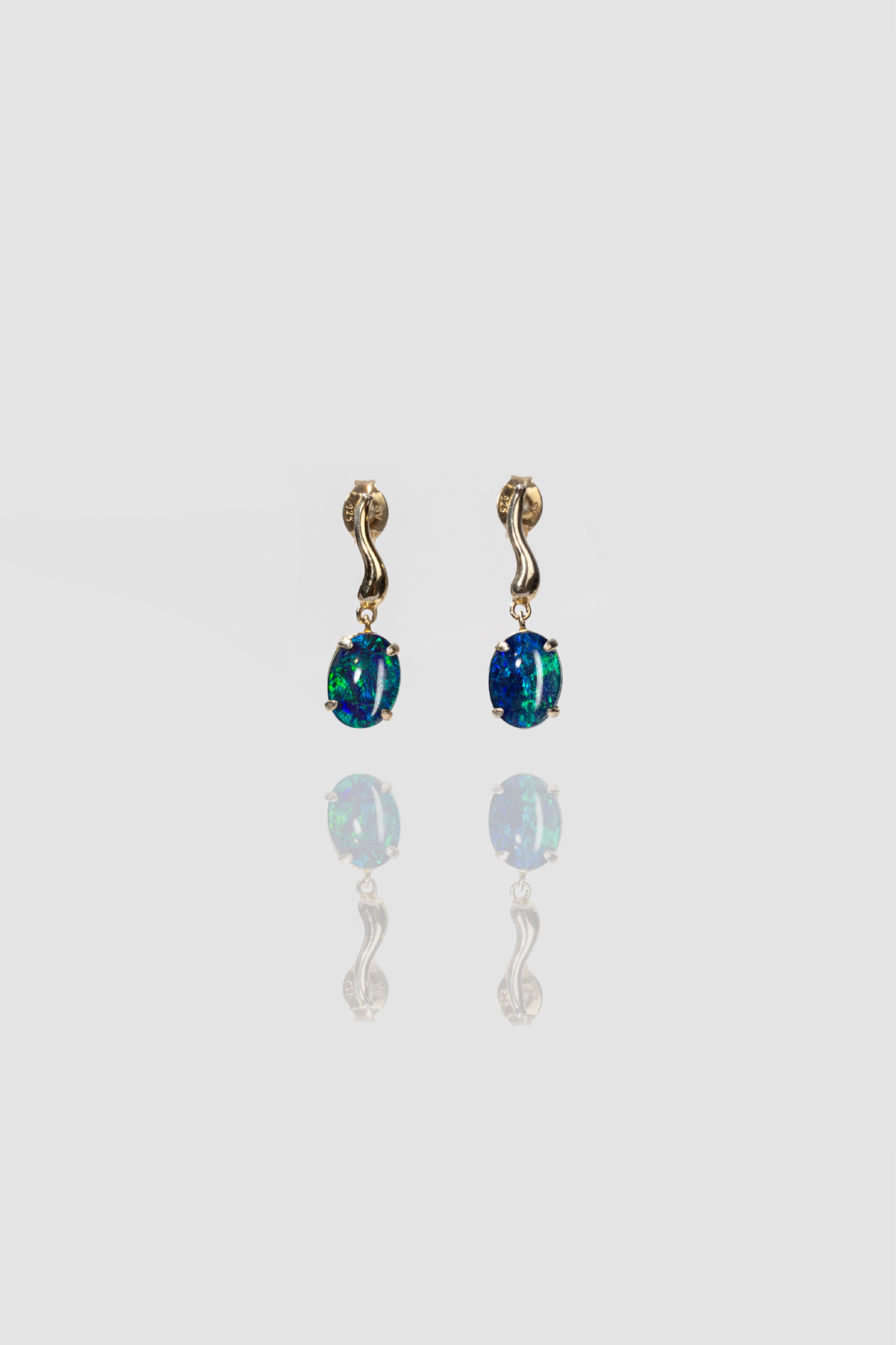Aplombe Earrings