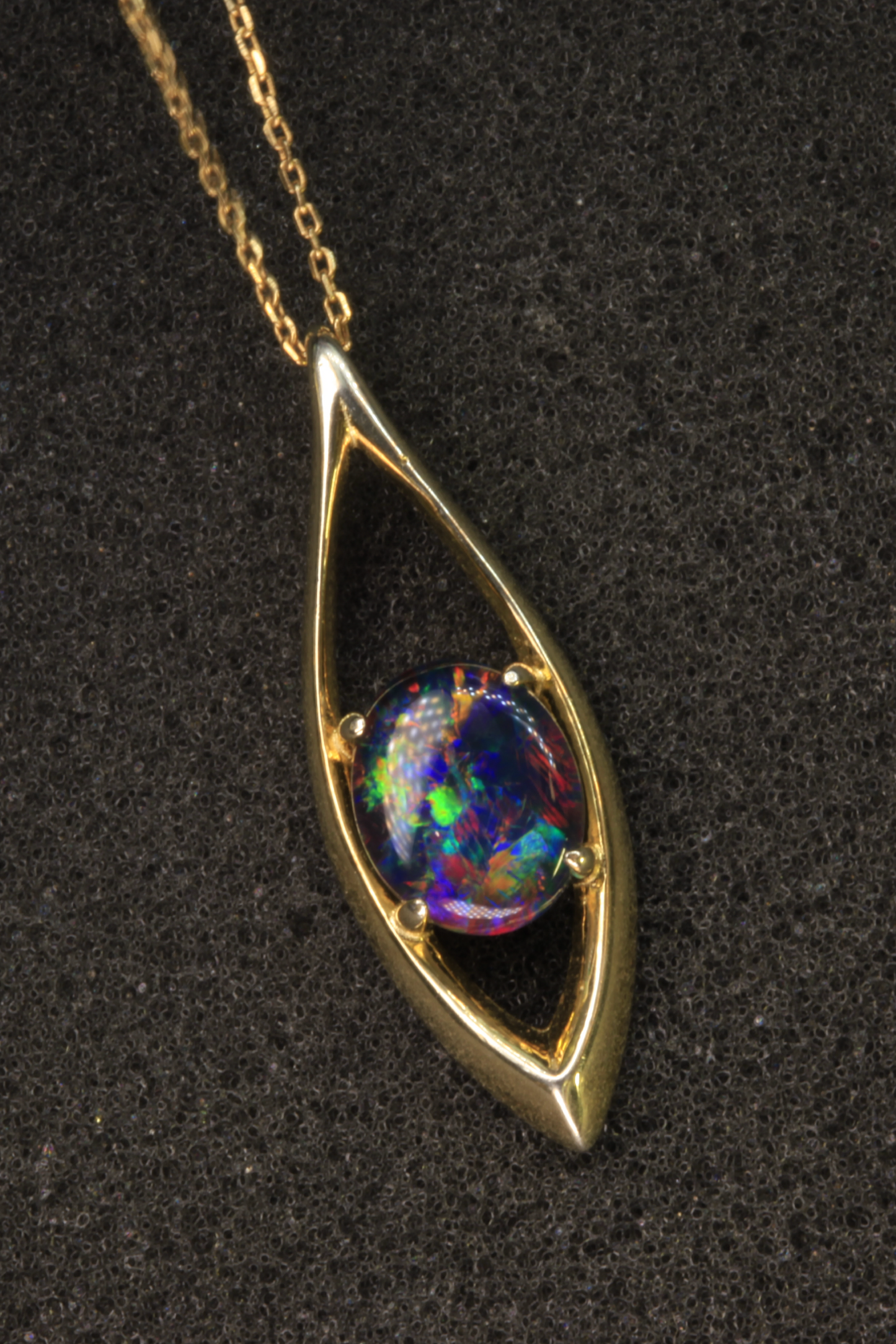 Vene Pendant