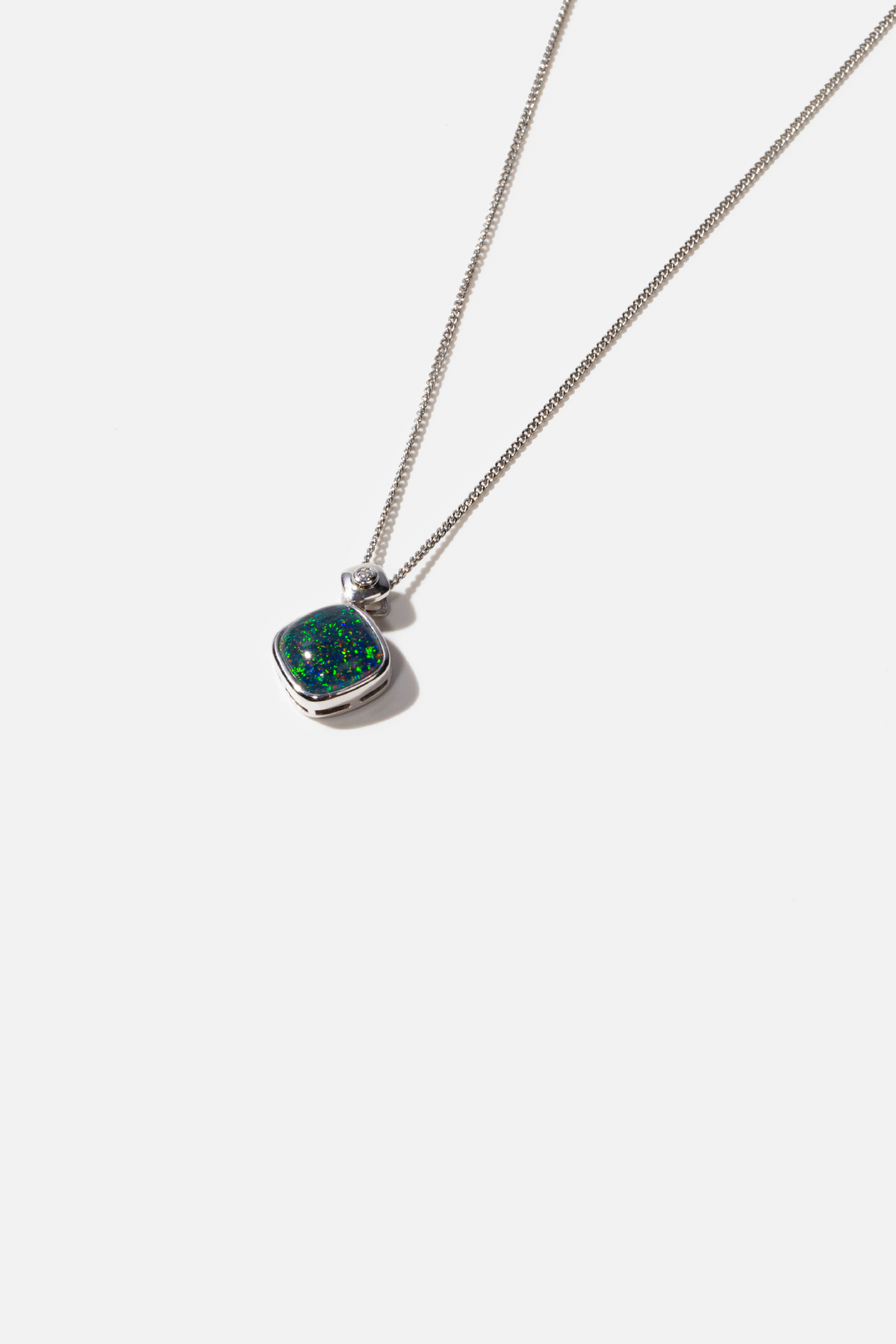 Blom Pendant