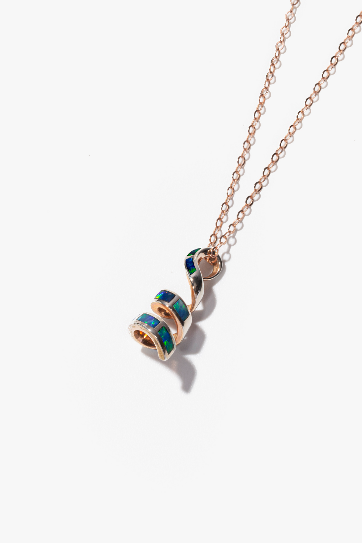 Bergin Pendant