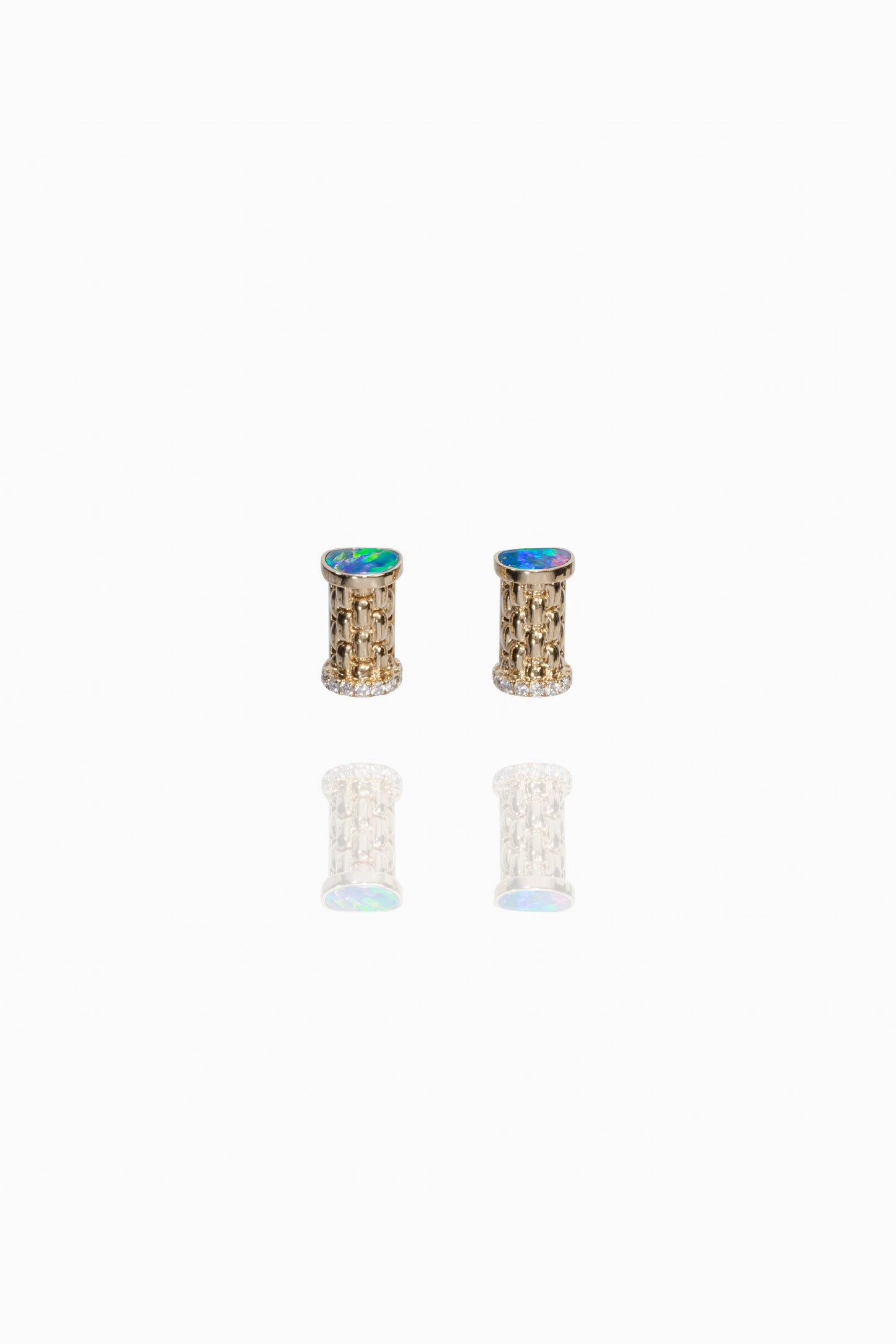 Das Earrings