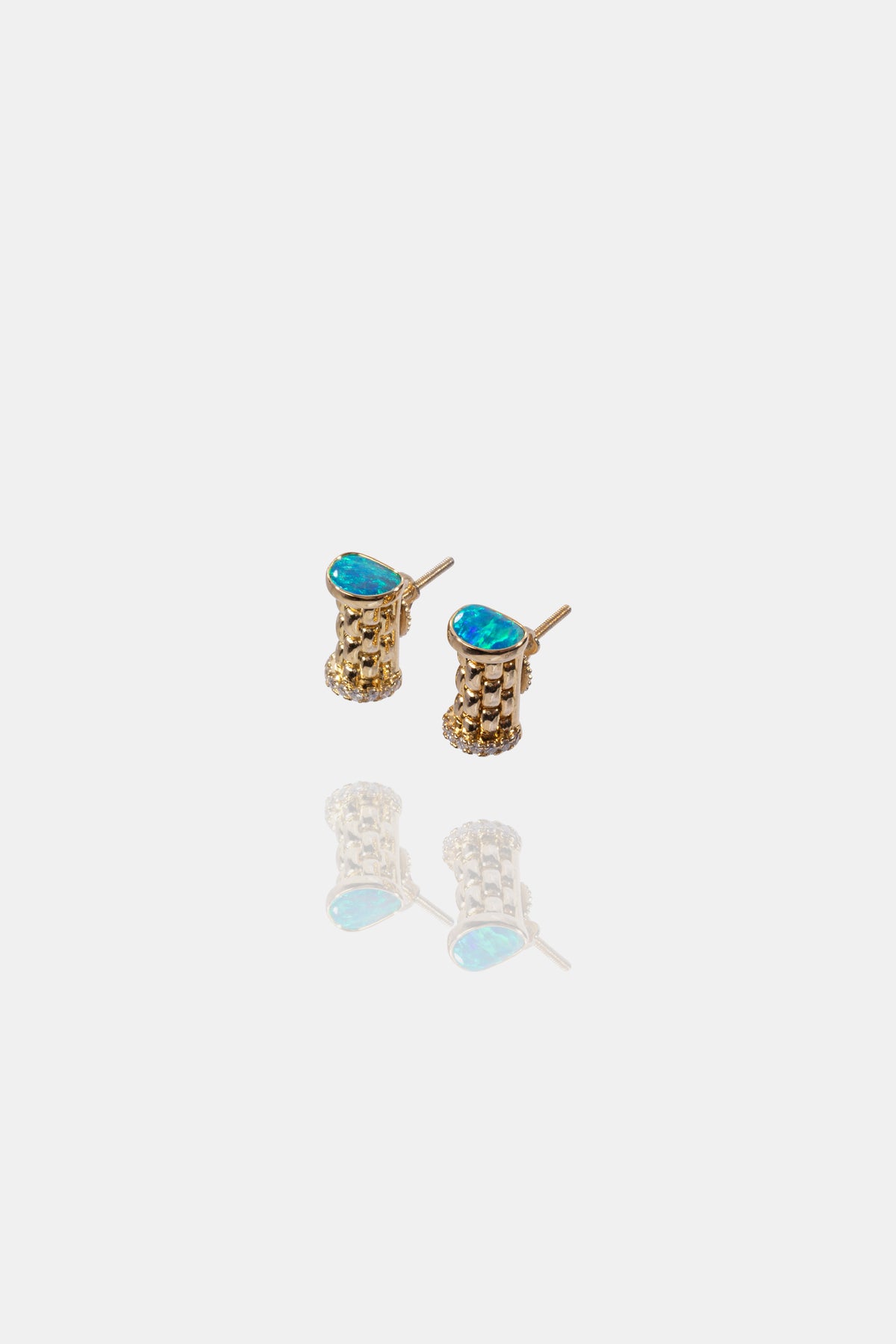 Das Earrings