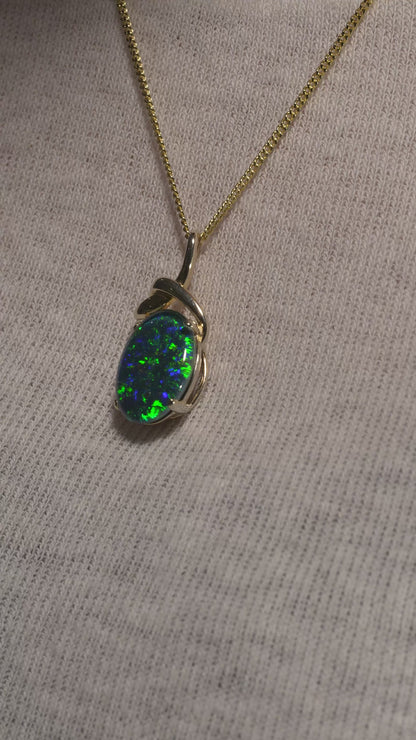 Thream Pendant